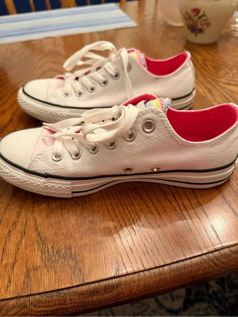Classic Low-Top Canvas Sneakers in White and Pink